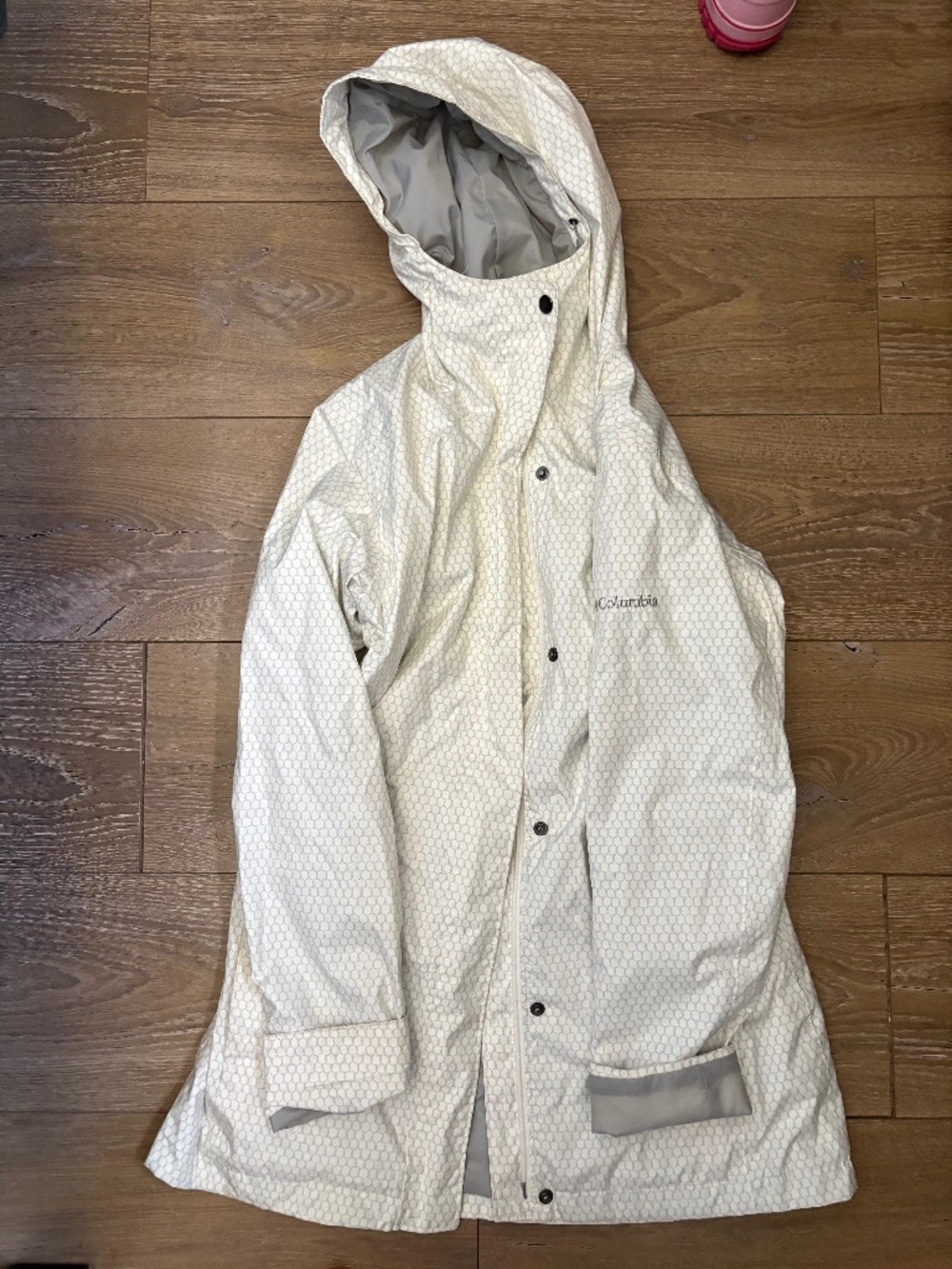 Women’s Columbia white rain jacket
